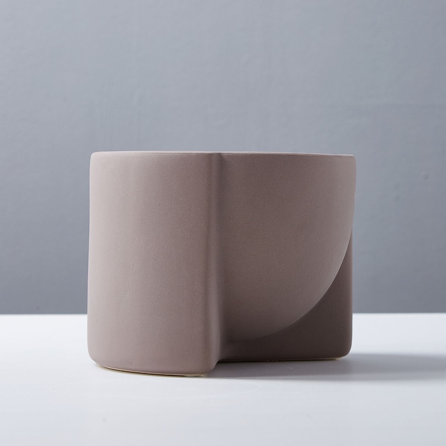 Astrix Vases Accessory Valyōu Furniture 