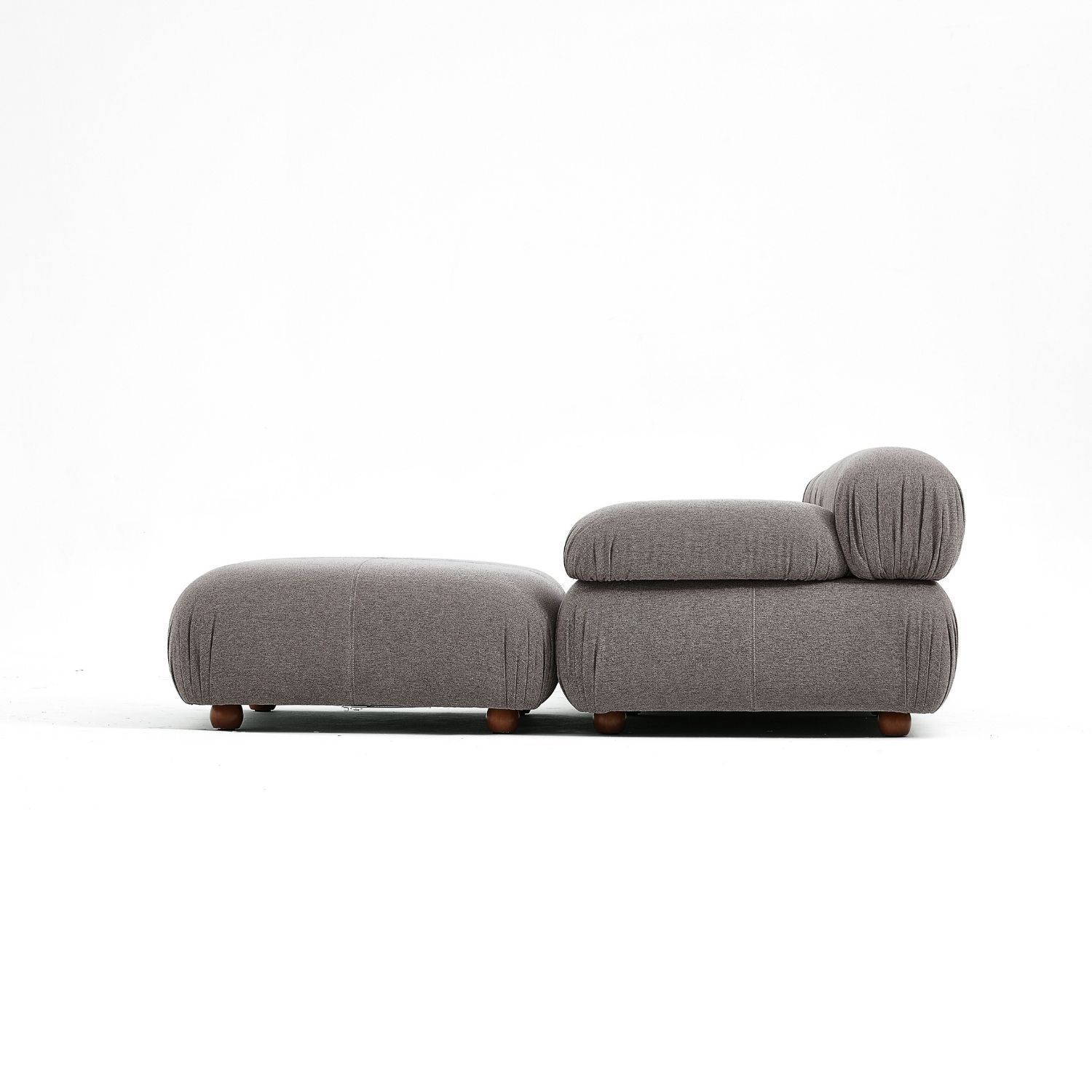 Pebbles Sofa + Ottoman Sofa Milozze 