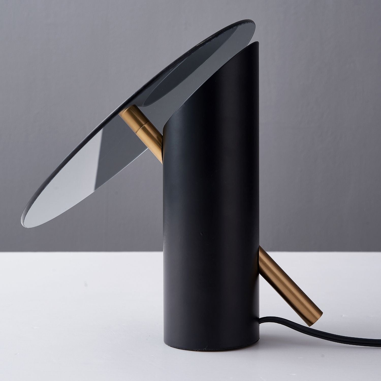 Isamu Lamp Accessory Valyōu Furniture 