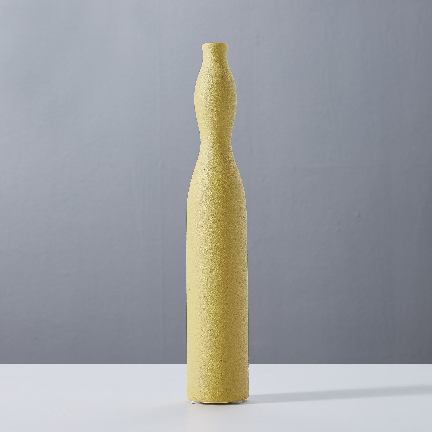 Sola Vase Accessory Valyōu Furniture 