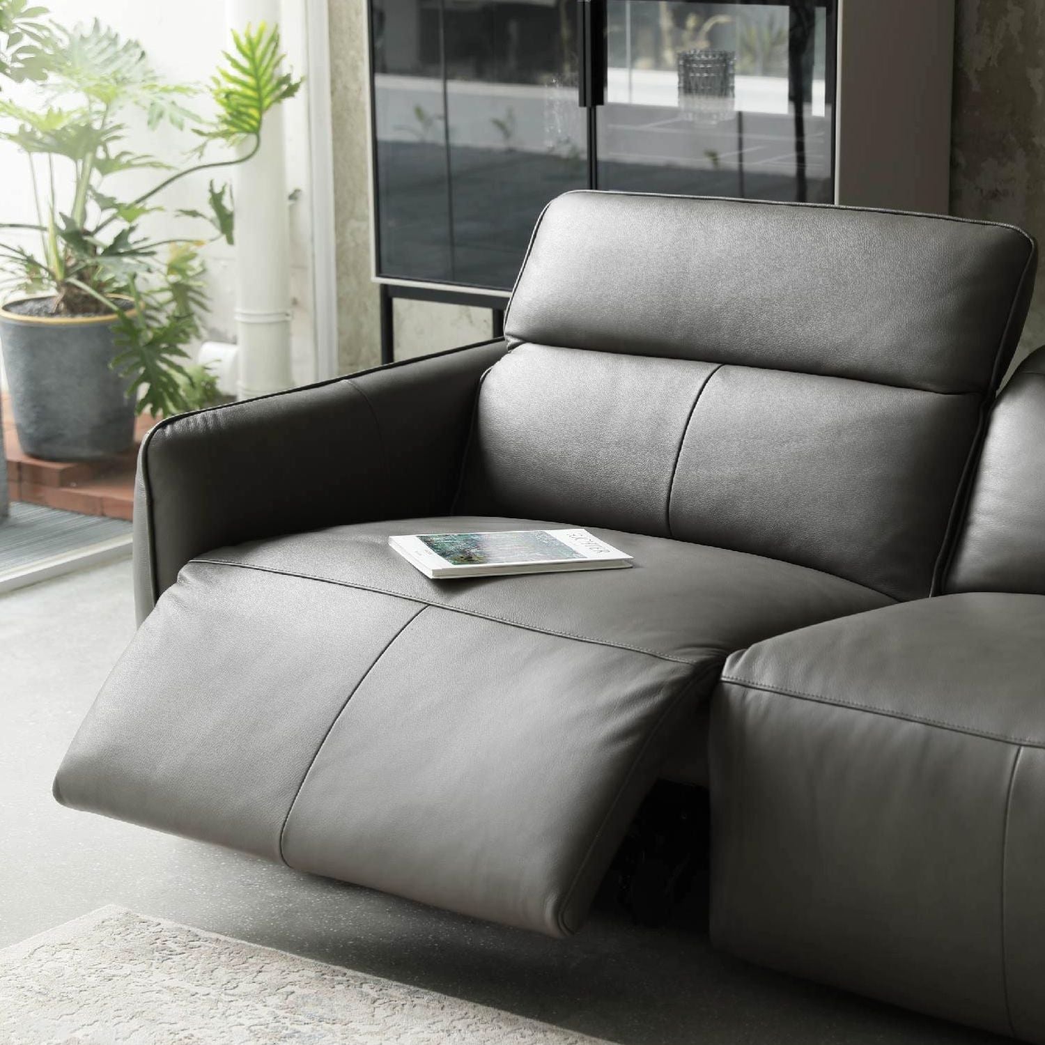 Milano Recliner Sofa, Sofa, Valyōu Furniture | Valyou Furniture 