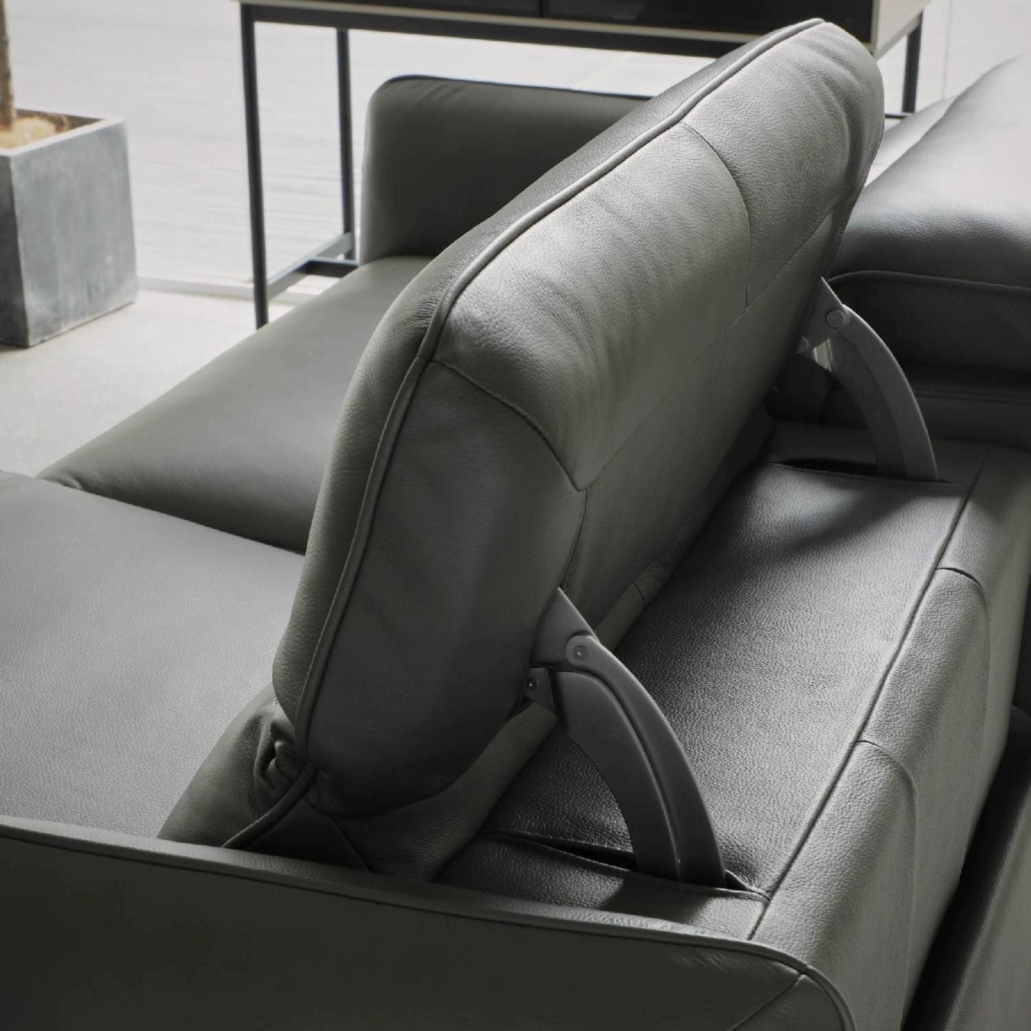 Milano Recliner Sofa, Sofa, Valyōu Furniture | Valyou Furniture 