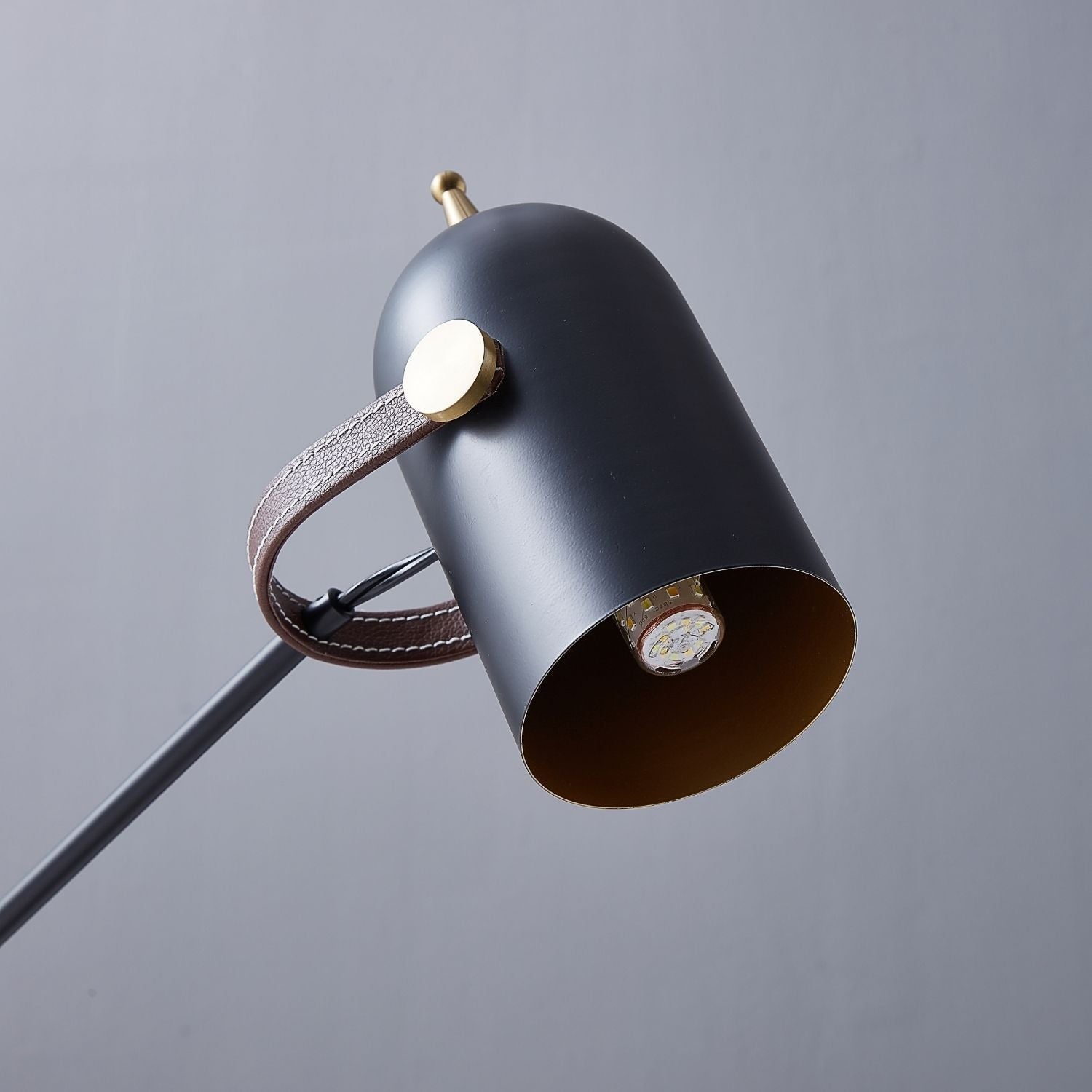 Saburo Lamp Accessory Valyōu Furniture 