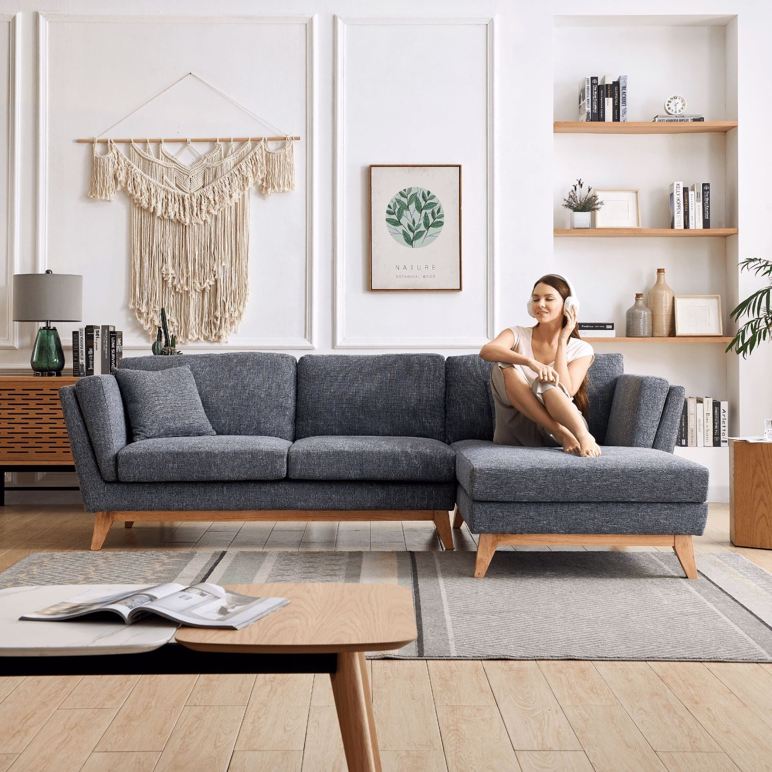 ValMinimal Sectional